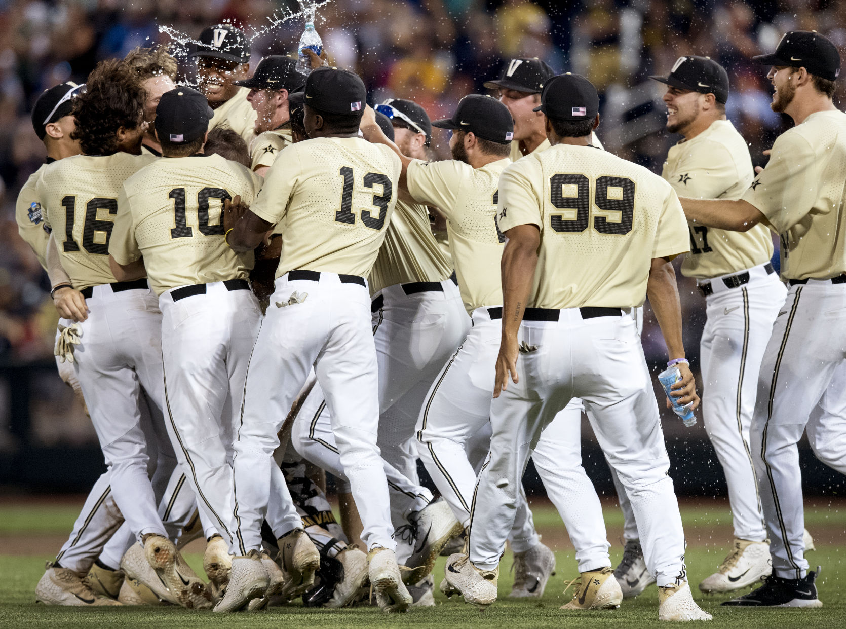 College World Series Championship, 6.26